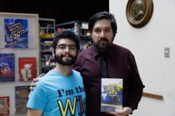 Firma de Libros Corte de Cinta