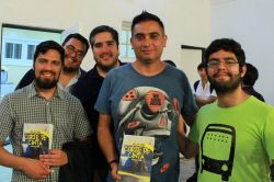 Con asistentes del evento: Claudio Garrido, Jorge González, Claudio González, Ricardo Henríquez y Ariel Cruz