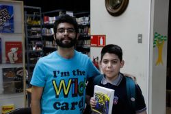 Firma de Libros Corte de Cinta
