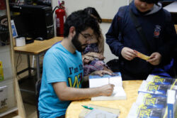 Firma de Libros Corte de Cinta