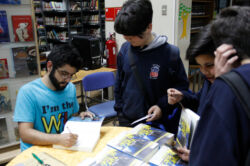 Firma de Libros Corte de Cinta