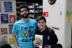 Firma de Libros Corte de Cinta